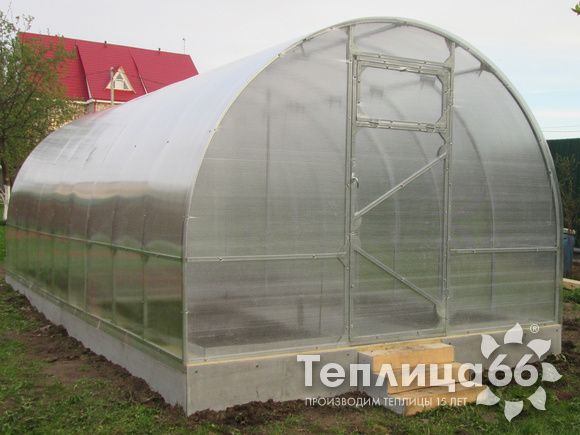 Теплица Рада 3М из поликарбоната, ширина 3 м
